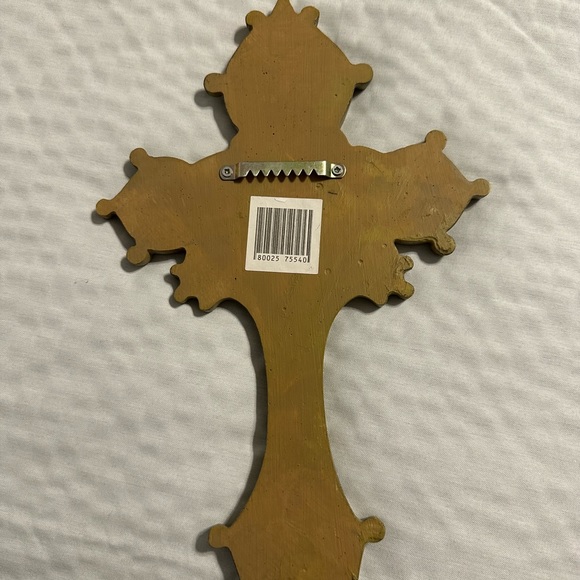 Cross wall hanging - Picture 3 of 4